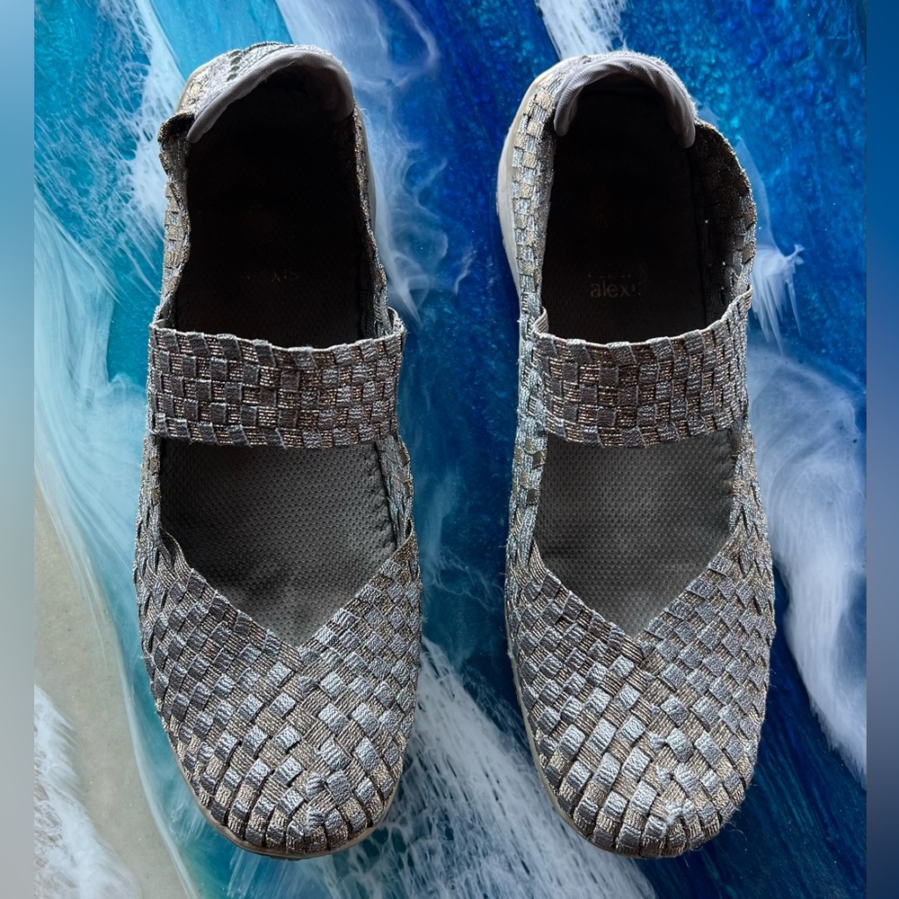 SALE! Womens Zee Alexis Slip-on Mary Jane 8.5 39EU - Silver & Gold-Comfortable!